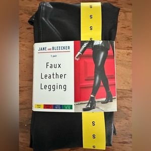 Jane and Bleecker faux leather leggings size small